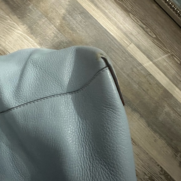 Michael Kor’s Handbag - Picture 9 of 14